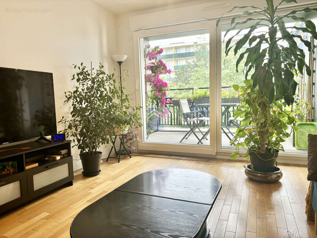 Appartement à COLOMBES