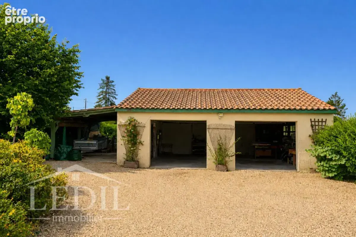 Maison 3 chambres avec piscine et jardin arboré - photo 4