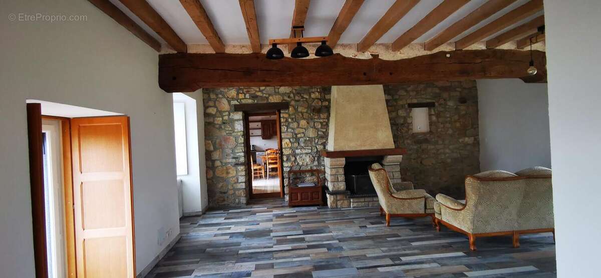 Maison à SAINT-AUBIN-DU-CORMIER