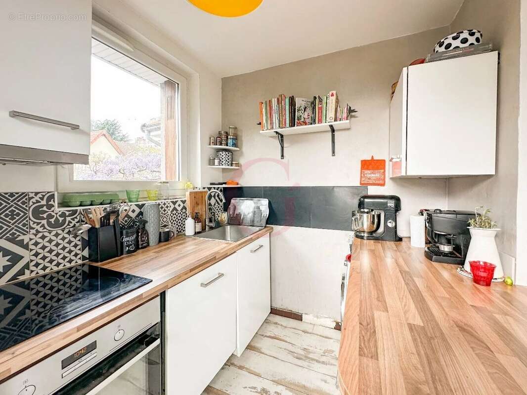 Appartement à BOURG-LA-REINE