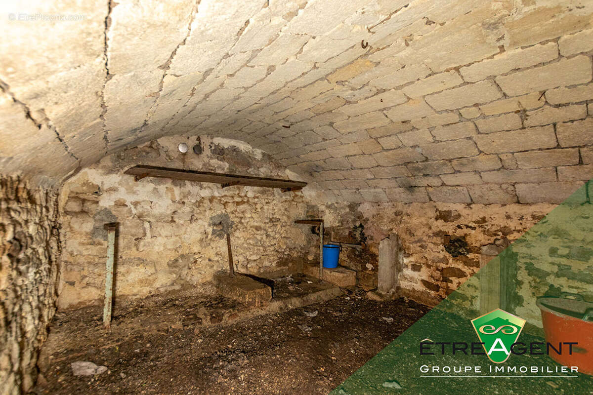 Maison à OINVILLE-SUR-MONTCIENT