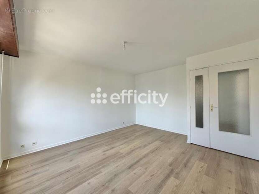 Appartement à MAISONS-ALFORT