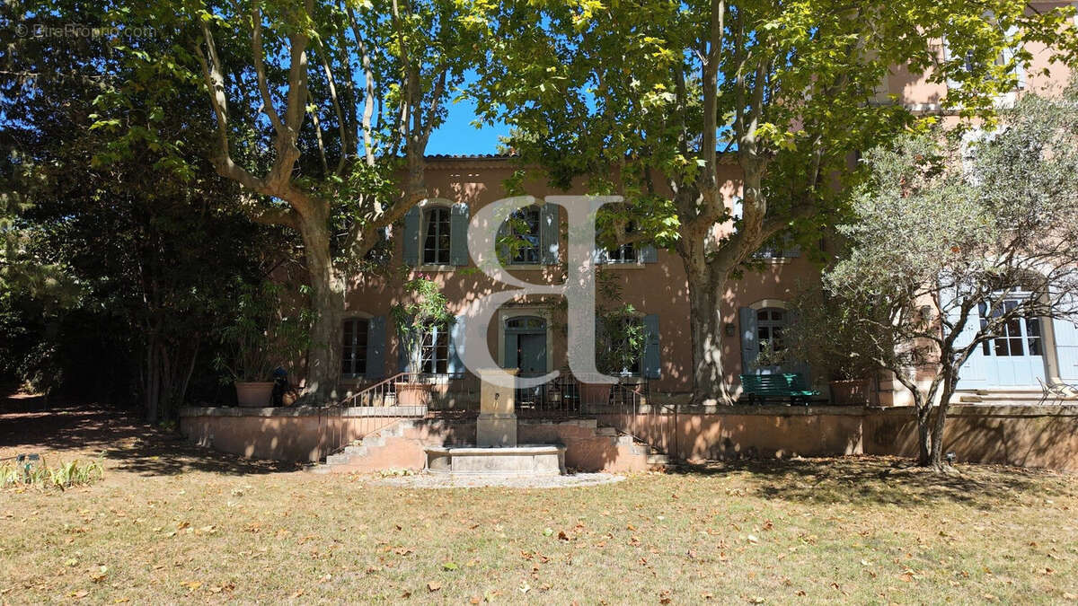 Maison à VAISON-LA-ROMAINE