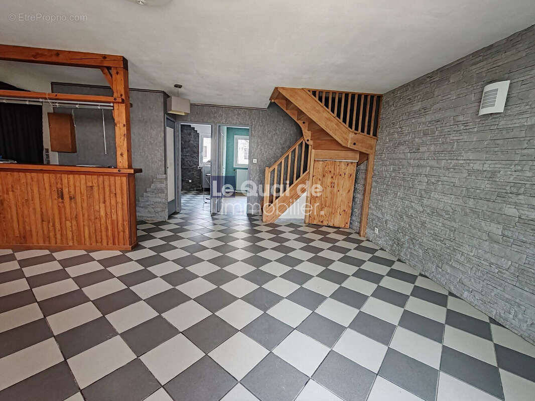 Maison à SAINT-MARTIN-LE-VINOUX