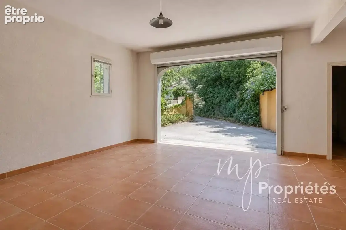 À vendre Villa au Rayol-Canadel-sur-Mer EXCLUSIVITE -– Propriété vue mer , 5 chambres, piscine, plage et village à pied - photo 22