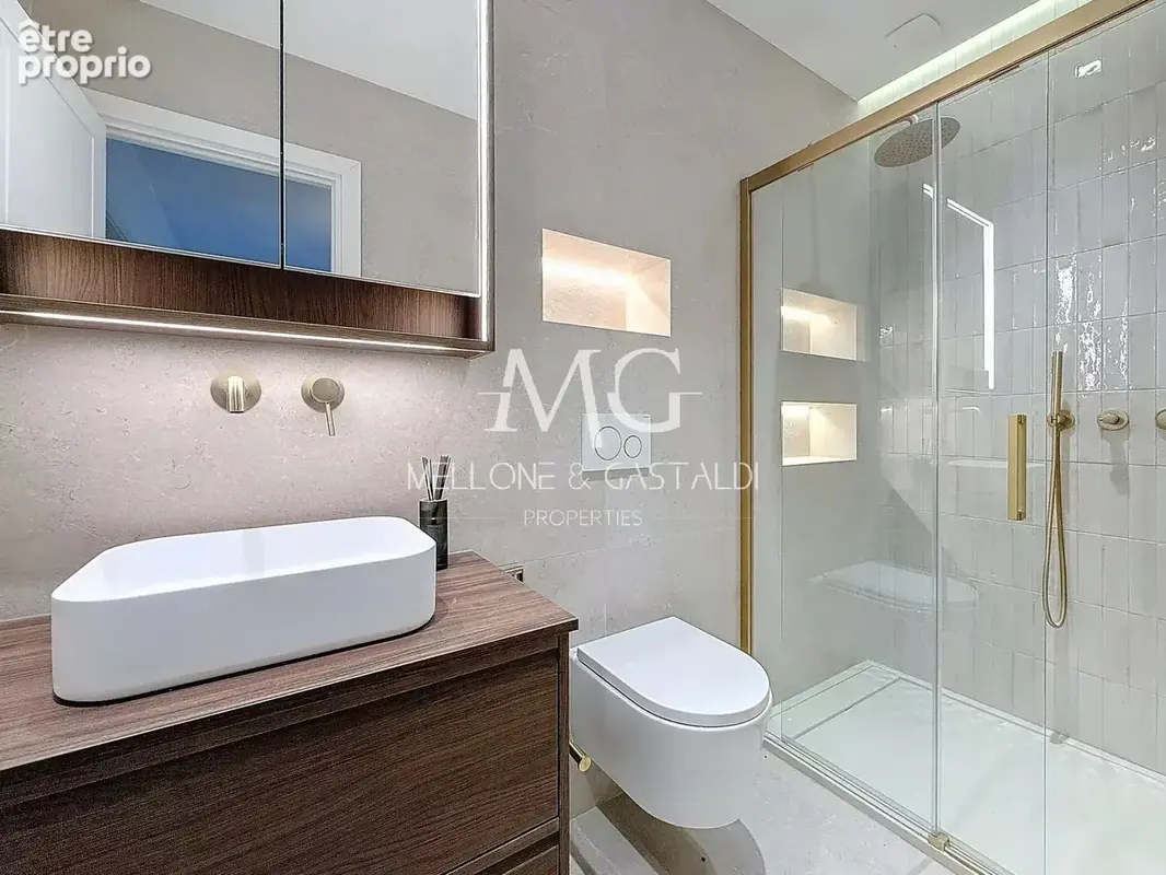 Villa contemporaine – Le Cannet – 200 m² – 5 chambres – Piscine - photo 20