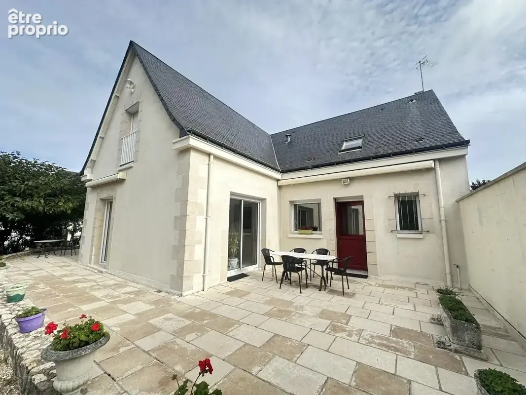 Maison 242 m² à Veigne  - photo 2