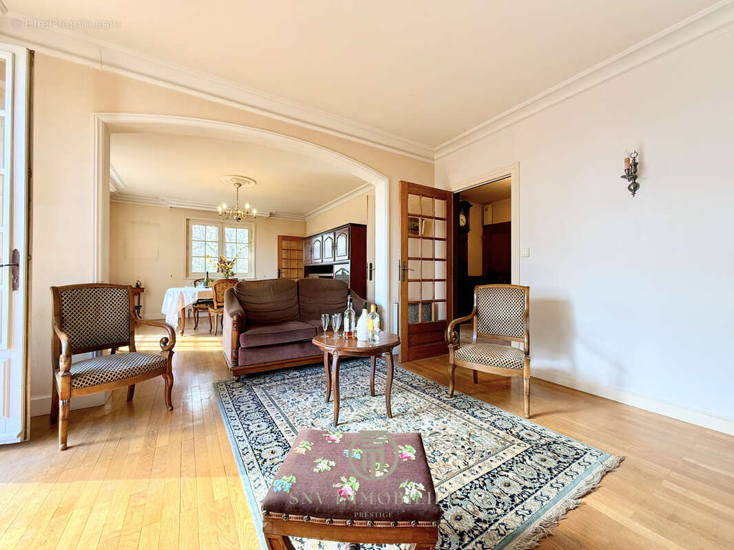 Maison à FEURS