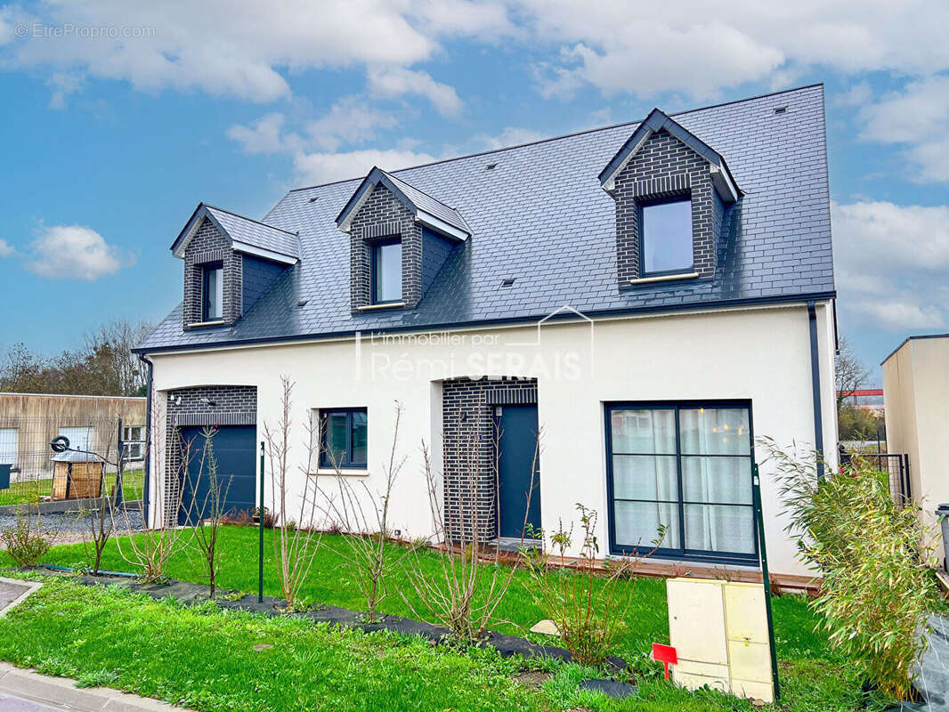 Maison à AUNAY-SUR-ODON
