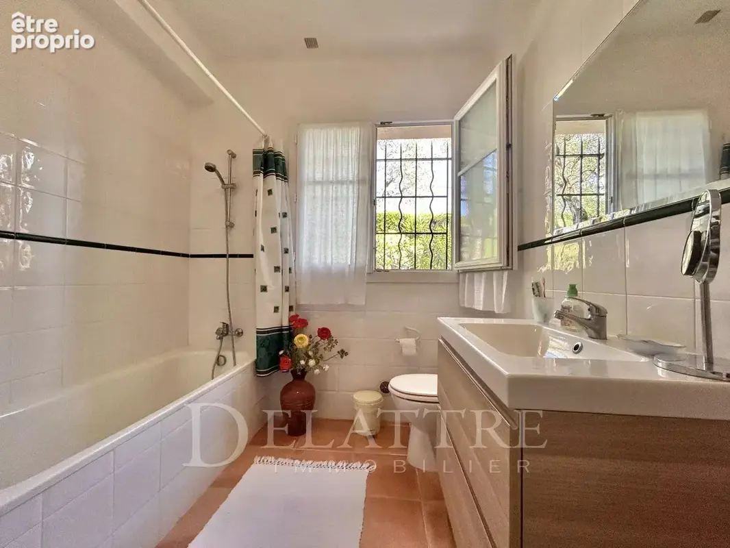 Maison 8 pièces 170 m² à vendre à Le Rouret (06650) - photo 10