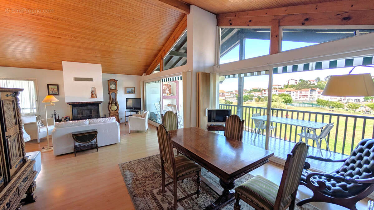Appartement à URRUGNE