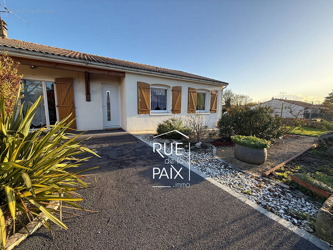 Maison à CHATILLON-SUR-THOUET