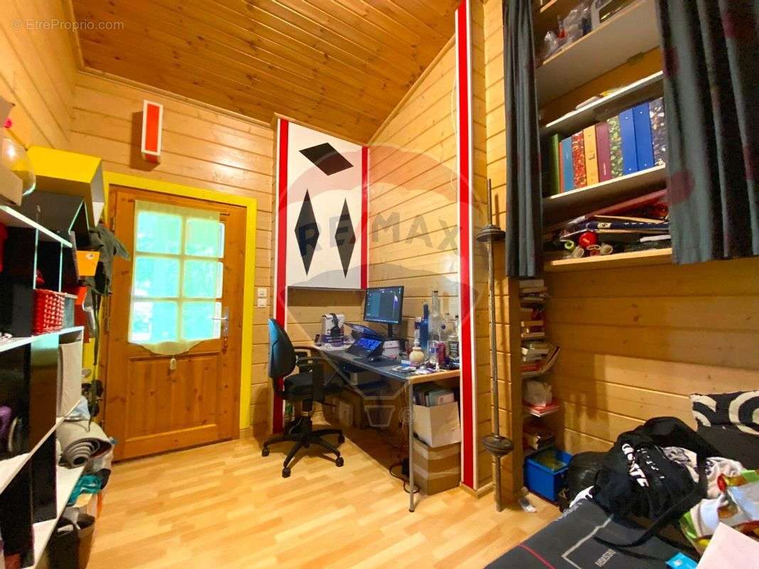 Maison à LA GRIPPERIE-SAINT-SYMPHORIEN