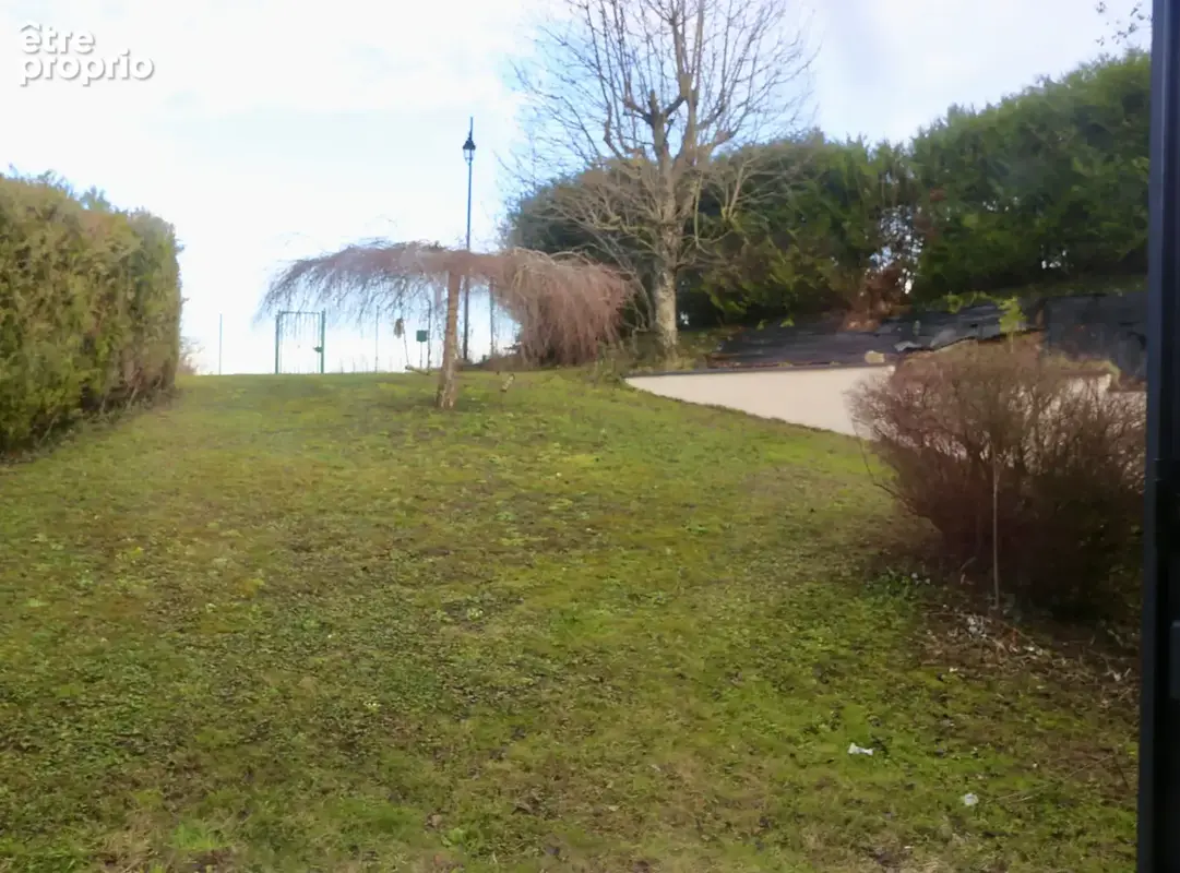 A vendre à Villers-Allerand une maison 160m2 : 5 chambres ; deux studios indepandants 35m2 et 55m2 ; - photo 10