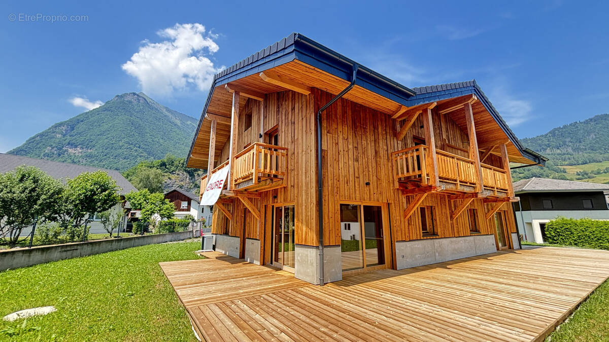 Maison à TANINGES