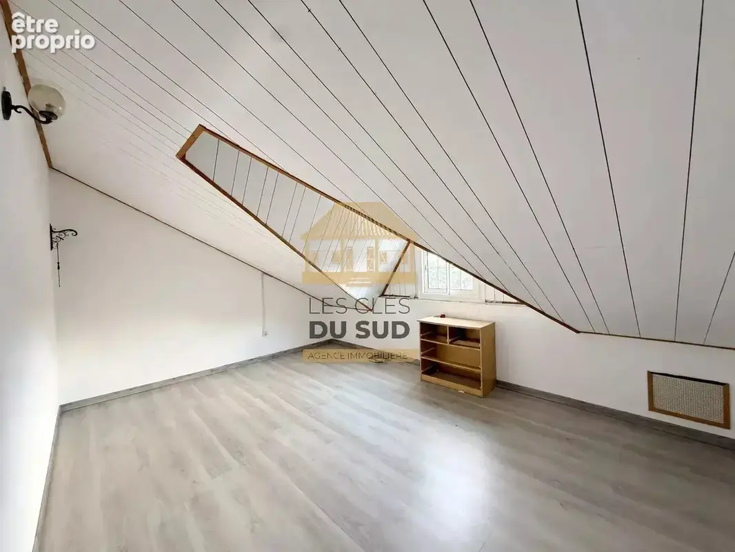 À vendre - maison de type t7  de 210 m² environ - saint-joseph - 197 000€ - photo 4