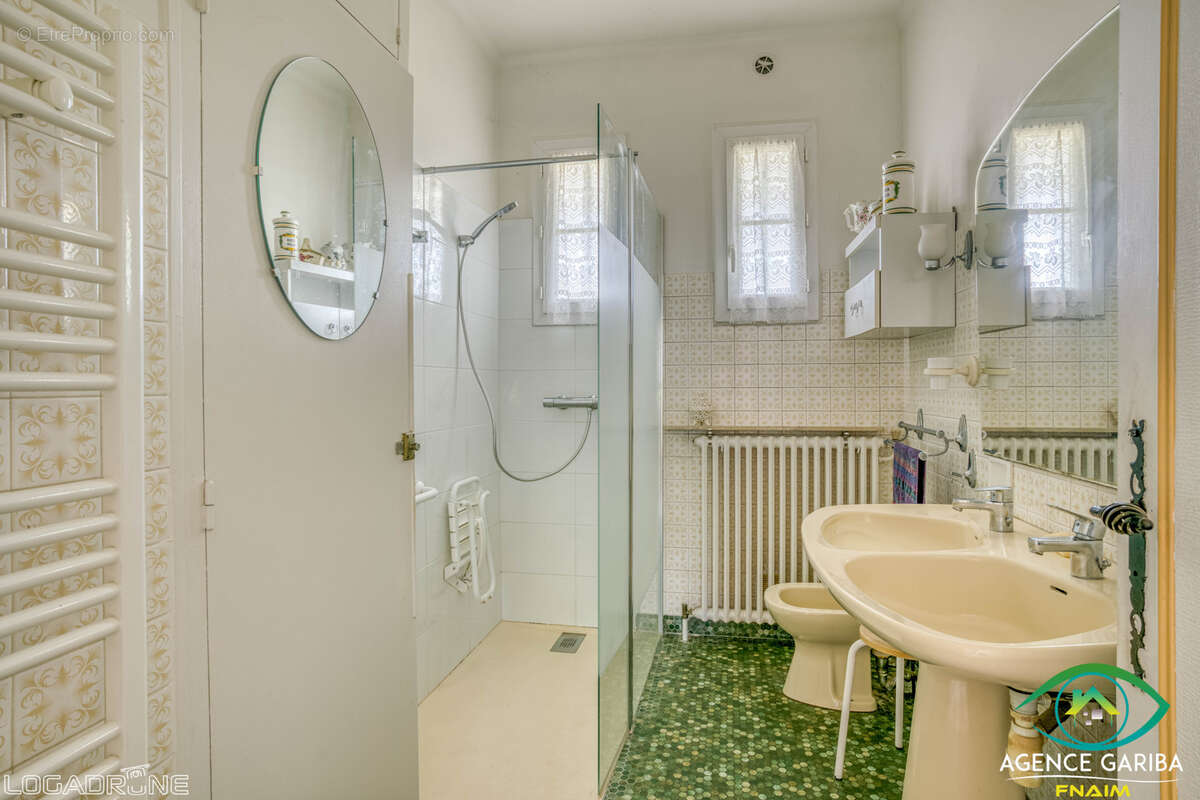 Maison à SAINT-VITE