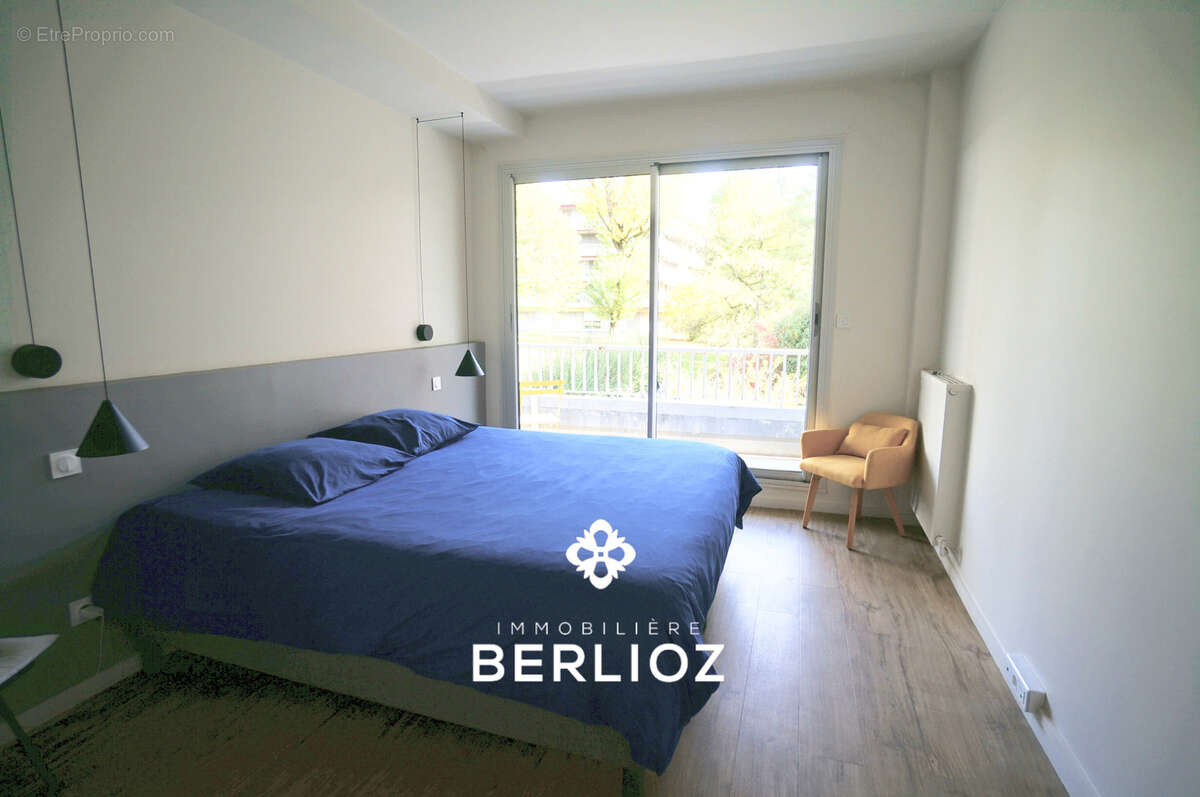 Appartement à MEYLAN