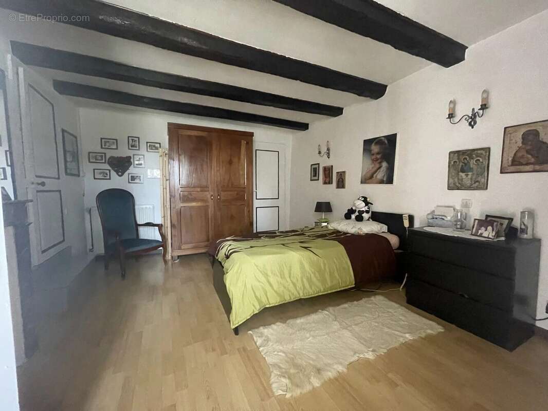 Maison à COURGEAC