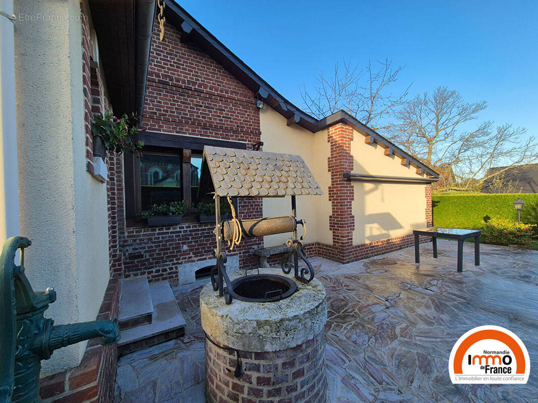 Maison à SAINT-JEAN-DU-CARDONNAY