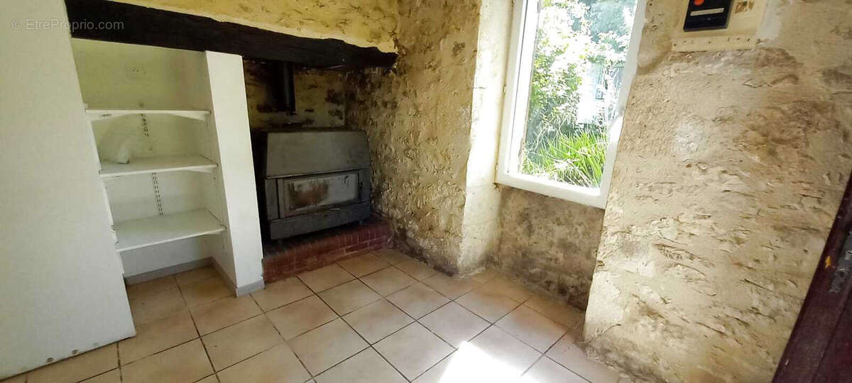 Maison à MONTAIGU-DE-QUERCY