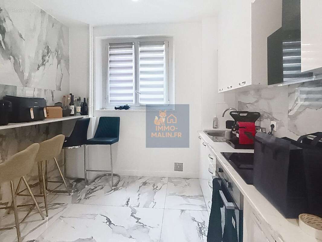 Appartement à LEVALLOIS-PERRET