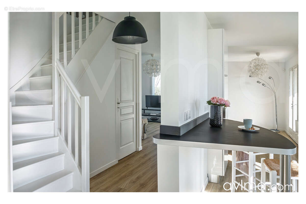 Maison à SAINT-NOM-LA-BRETECHE