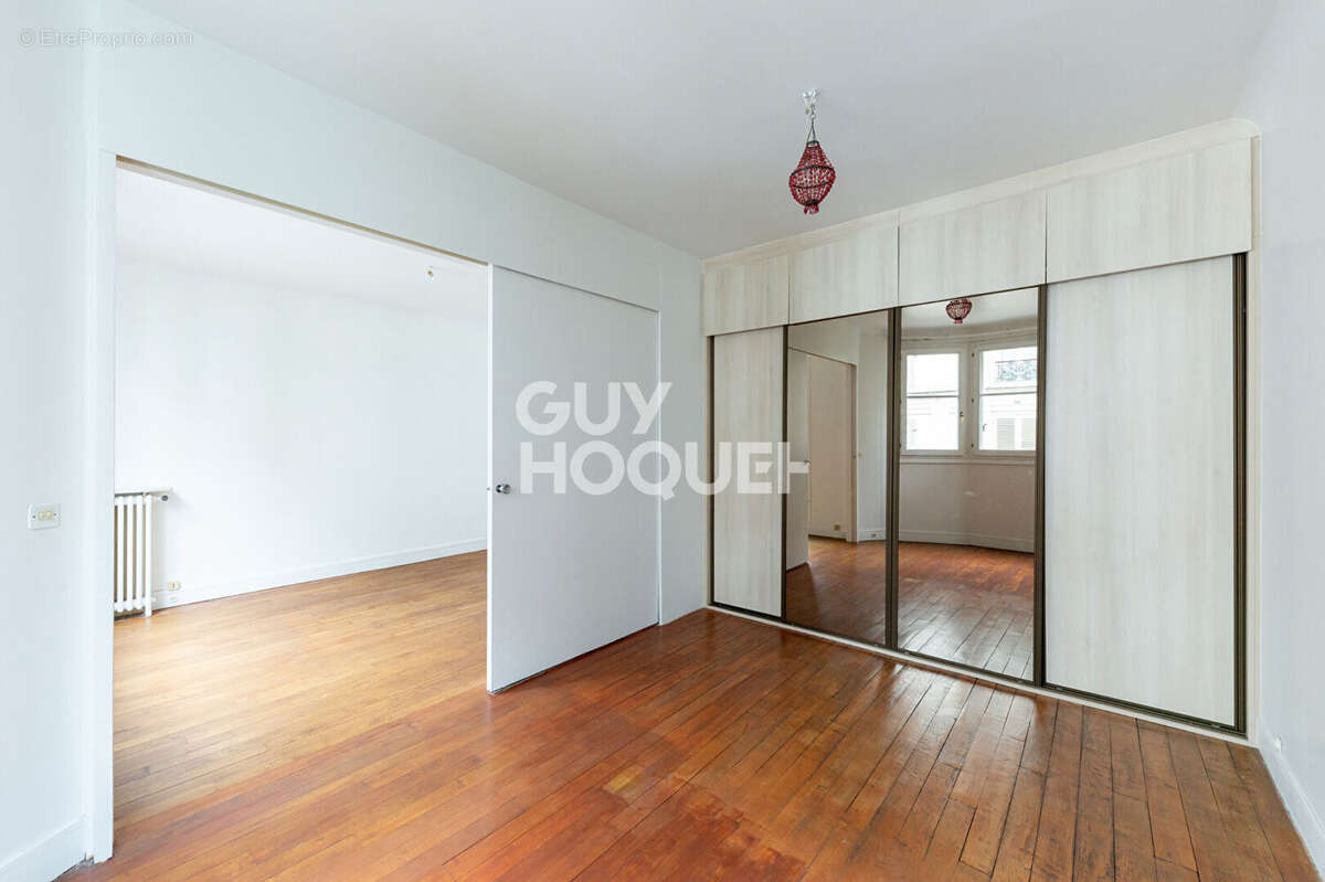 Appartement à PARIS-15E