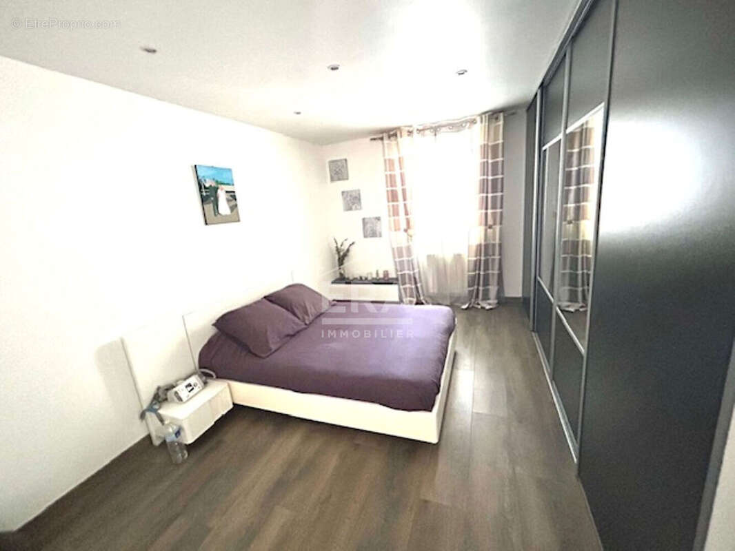 Maison à SARTROUVILLE