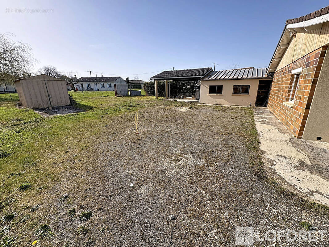 Maison à SAINT-ANDRE-DE-CUBZAC