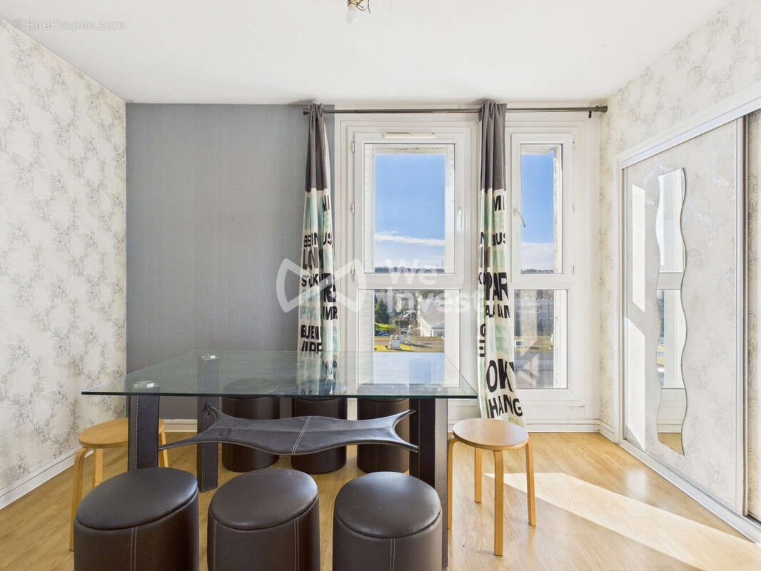 Appartement à EPINAY-SOUS-SENART