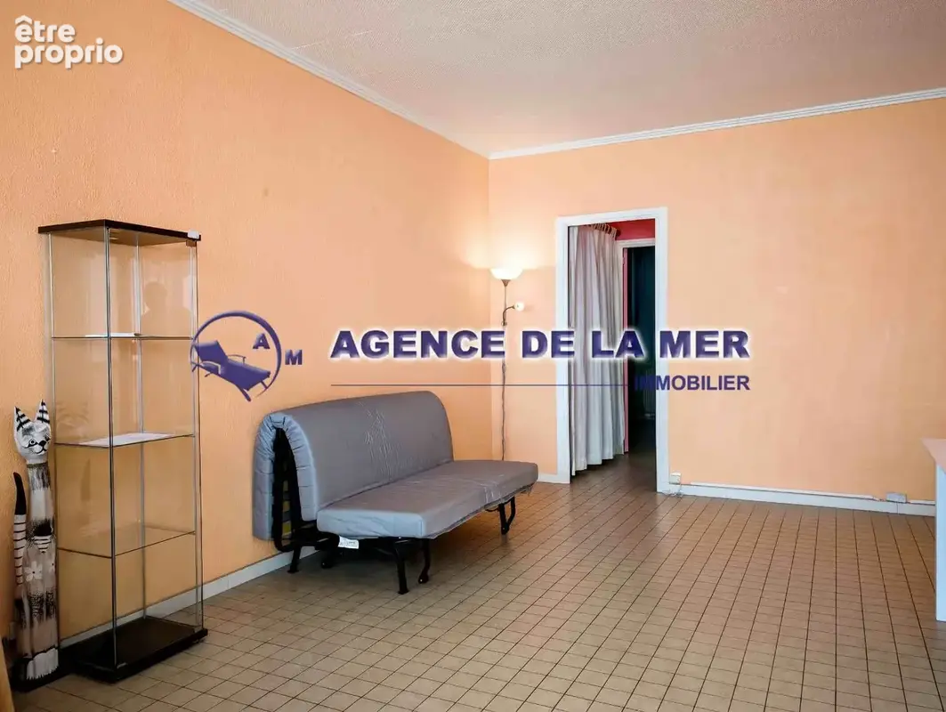 Appartement T2 49 m² + Loggia 7 m² & Cave  Centre-Ville La Grande-Motte, Résidence avec Piscine - photo 4