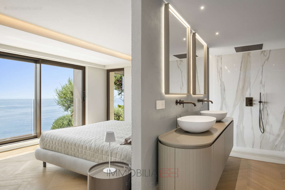 Villa contemporaine rénovée avec vue mer spectaculaire   Secteur Golfe Bleu, à deux pas de Monaco - photo 13