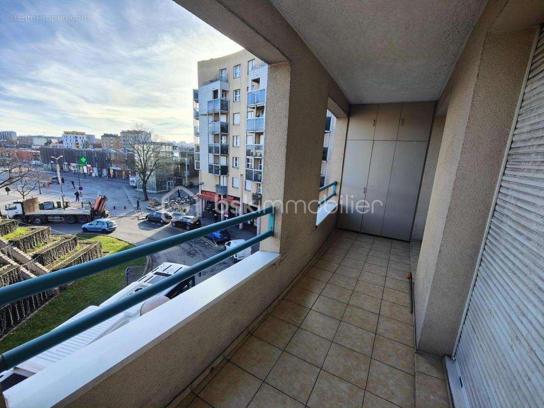 Appartement à BONDY