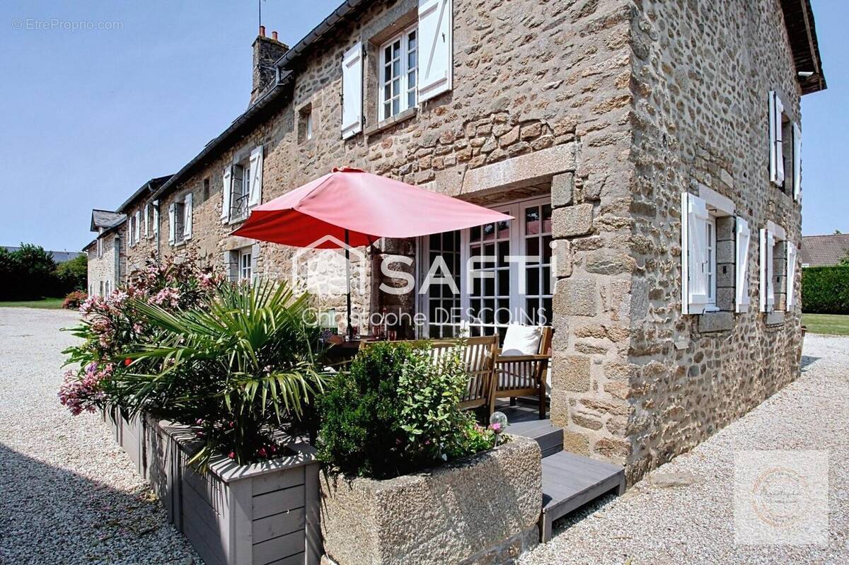 Photo 1 - Maison à ARON