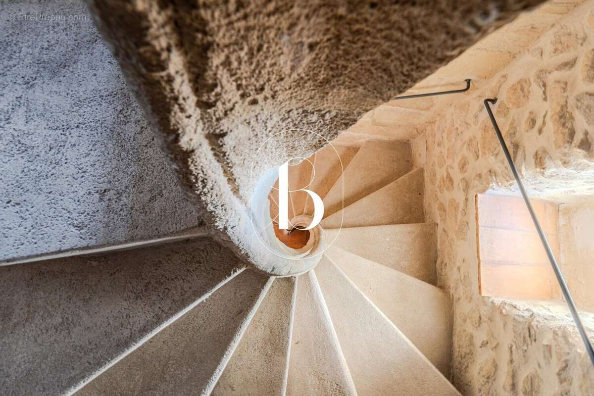 Maison à UZES