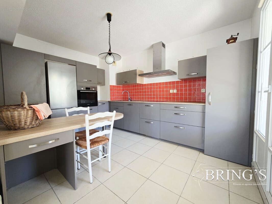 Appartement à ROUGIERS