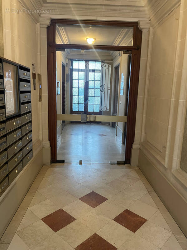 Appartement à PARIS-19E