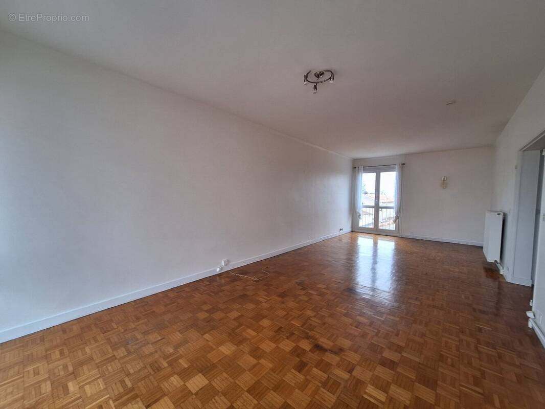 Appartement à COGNAC