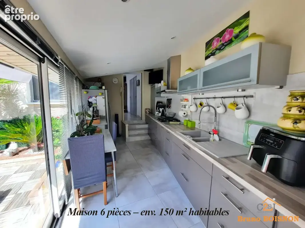 Ensemble immobilier, 3 maisons + dépendances - photo 5