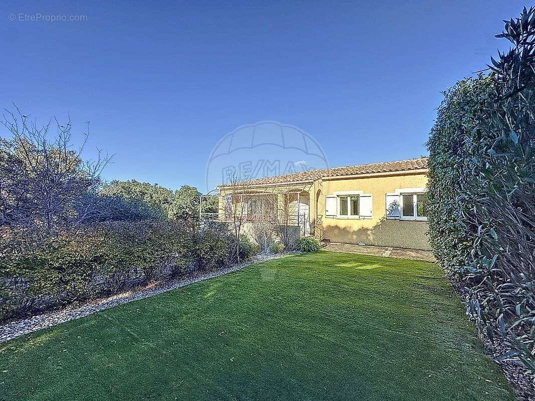 Maison à SAINTE-ANASTASIE