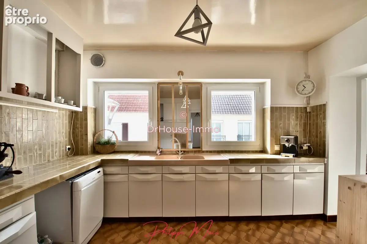 Maison 12 pièces 258 m² à vendre à Claye-Souilly (77410) - photo 3