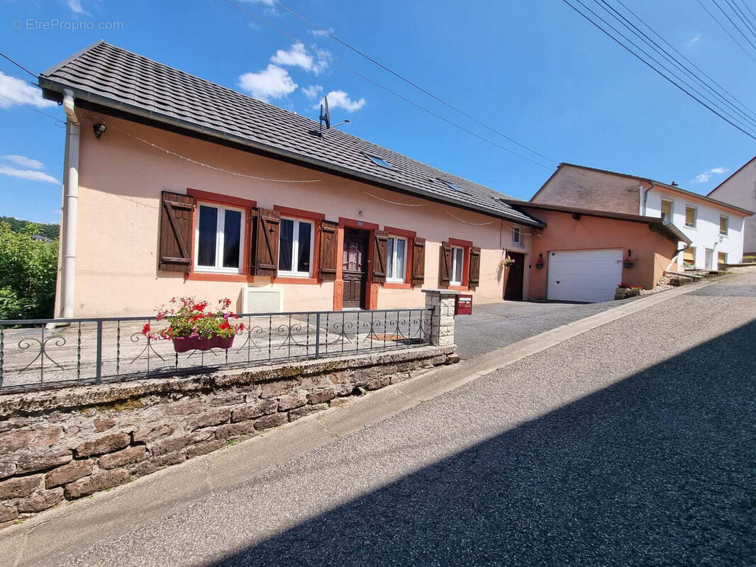 Maison à TROISFONTAINES