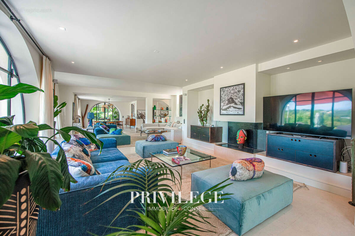 Maison à RAMATUELLE