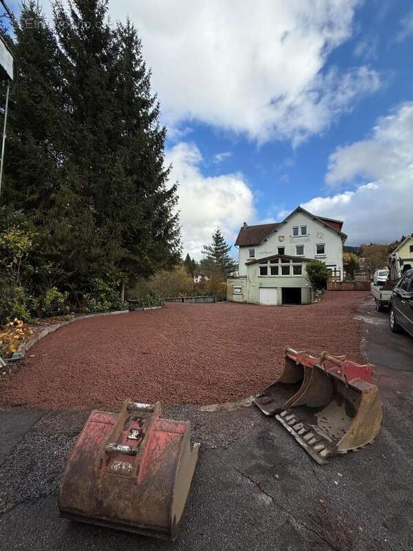 2 - Commerce à CORNIMONT