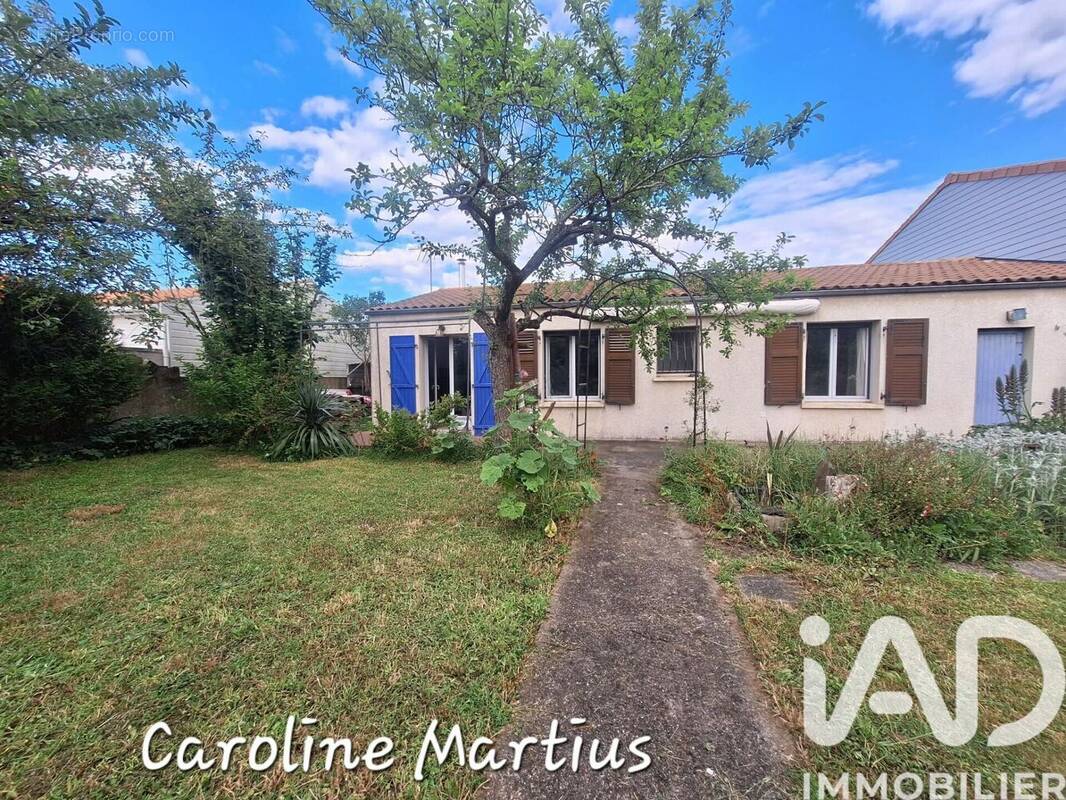 Photo 1 - Maison à ESNANDES
