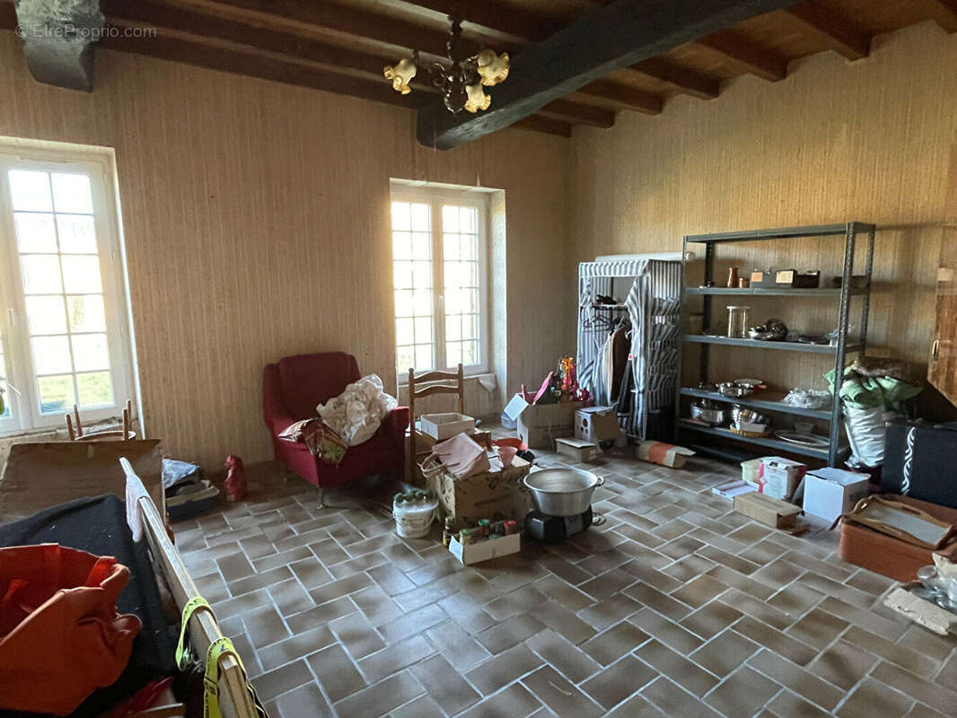 Maison à MONTPEYROUX