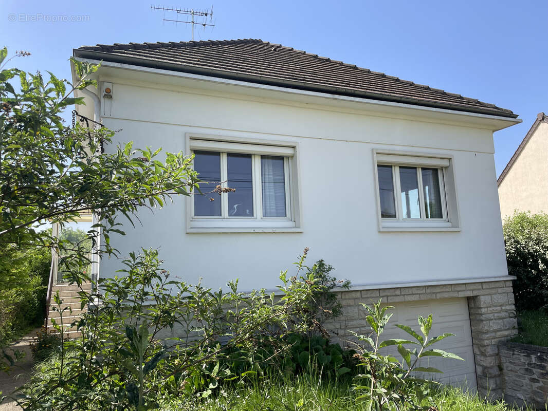Maison à PONTOISE