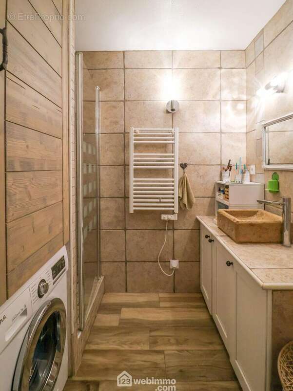 Appartement à MARSEILLE-9E