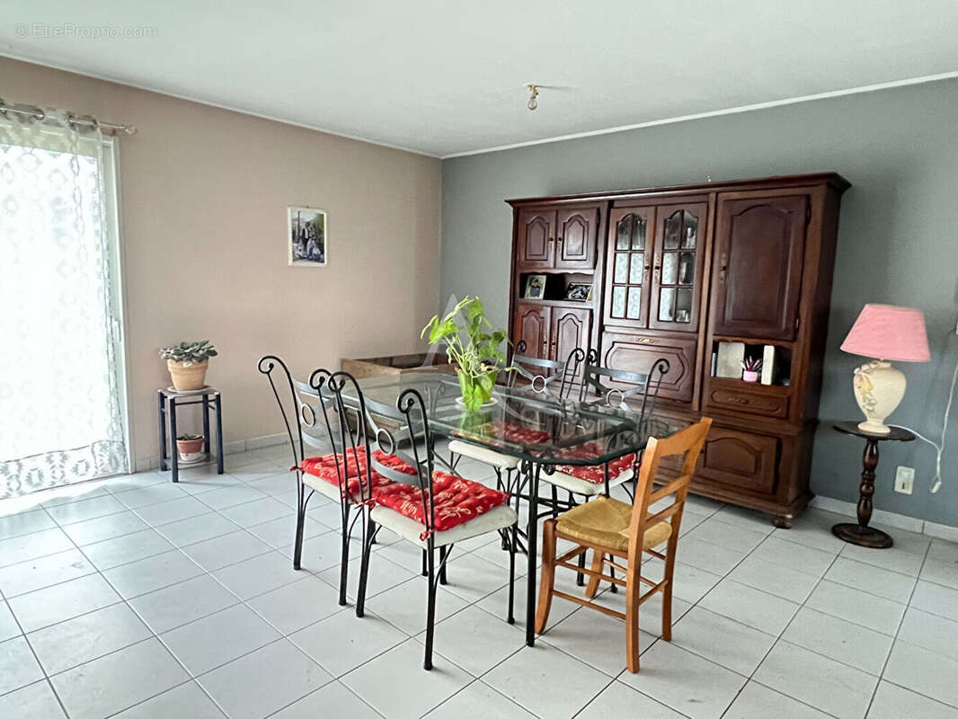 Maison à MOUZEUIL-SAINT-MARTIN